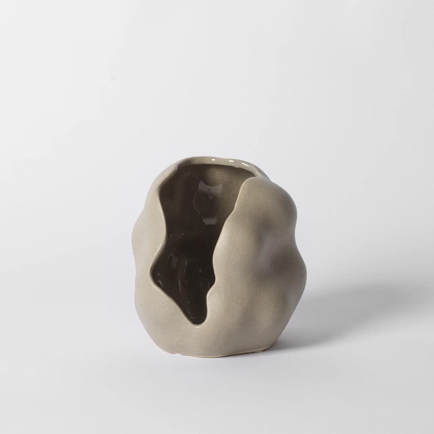 August Concrete Grey Tealight Holder - Image 4