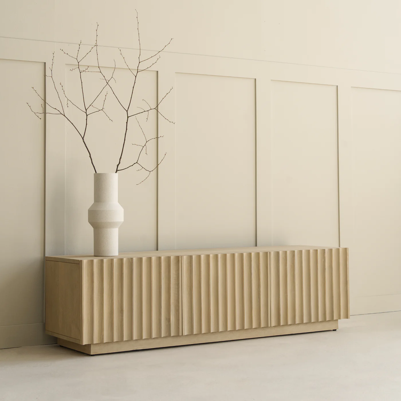 Yorick Fluted TV Stand