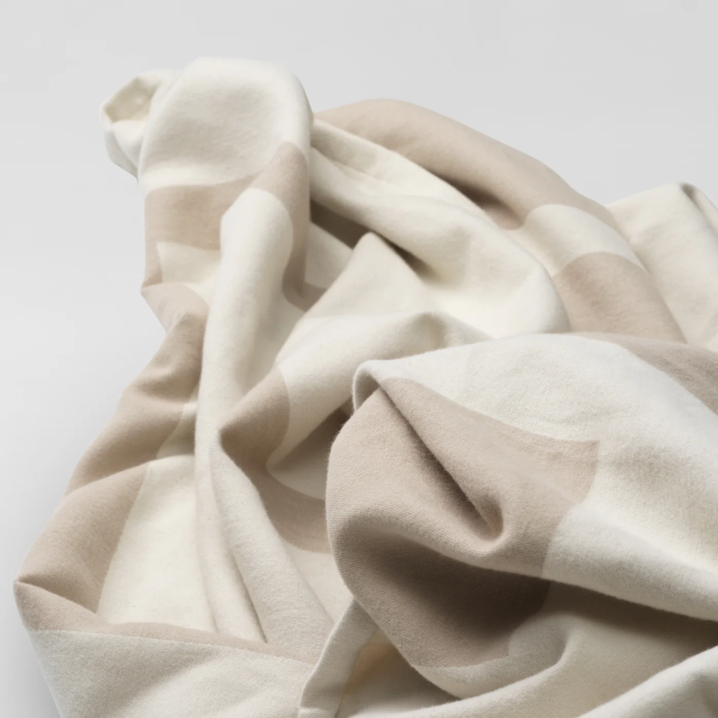 Majken Beige Bedspread - Image 3