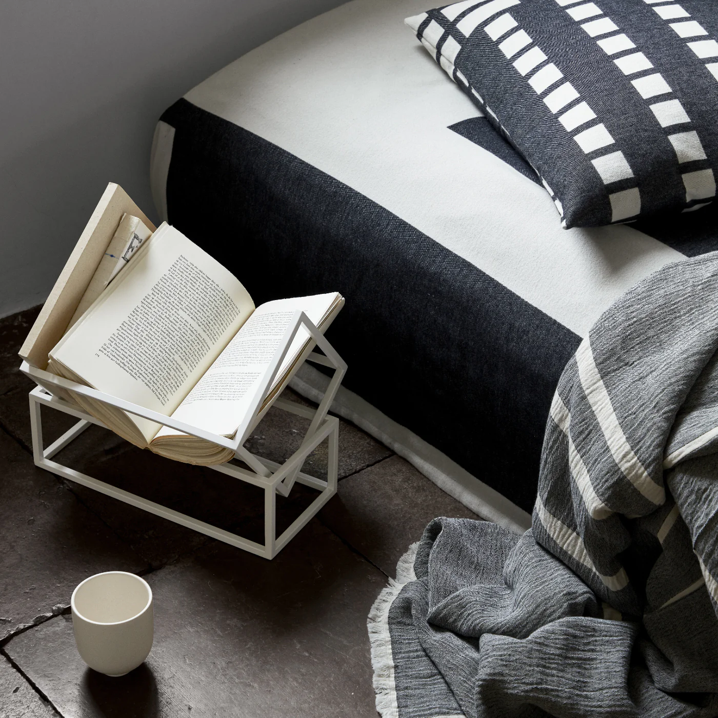Majken Black And White Bedspread - Image 4